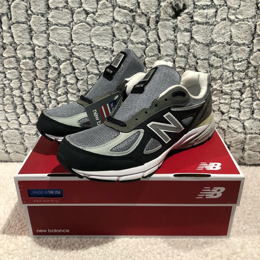 New Balance 990 'Silver Mink' Athletic Shoes - Picture 2 of 5